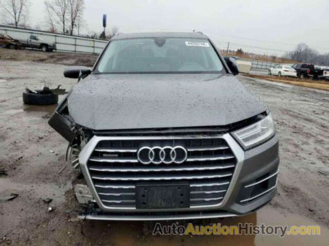 AUDI Q7 PREMIUM, WA1AHAF73KD015198