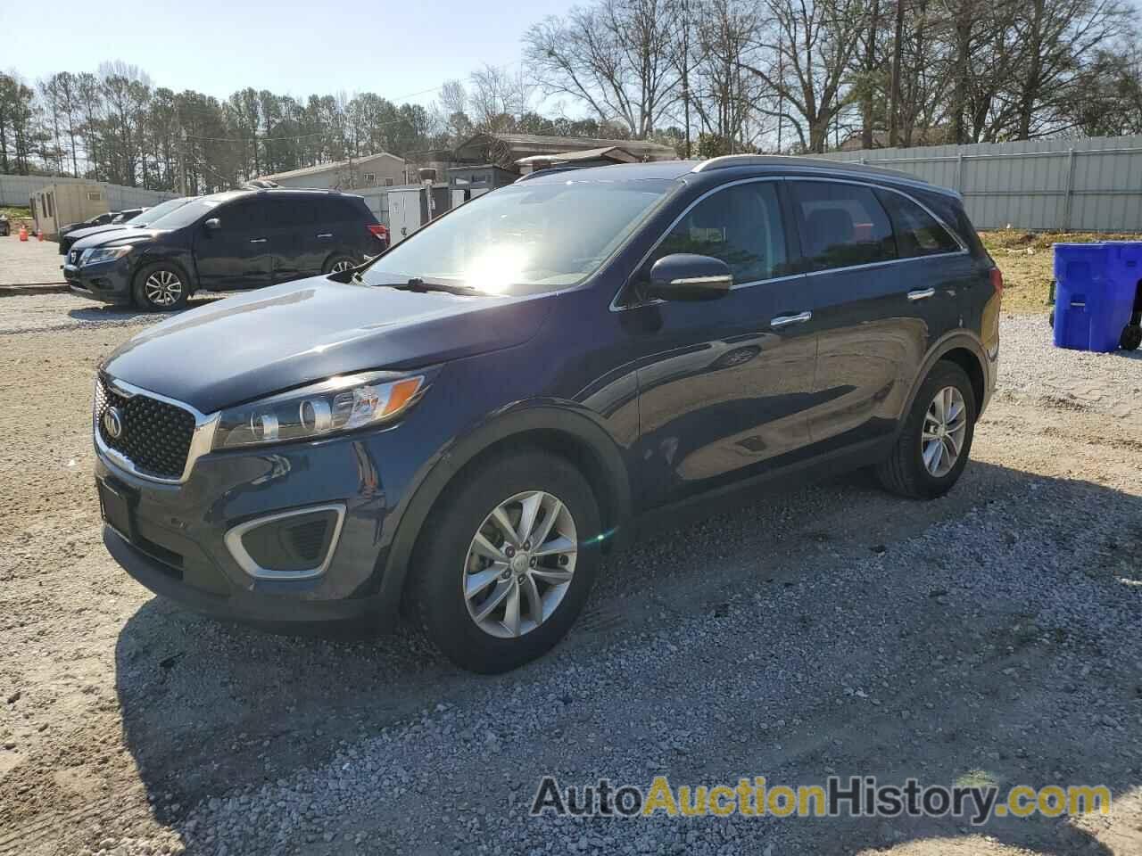 KIA SORENTO LX, 5XYPG4A36GG170359