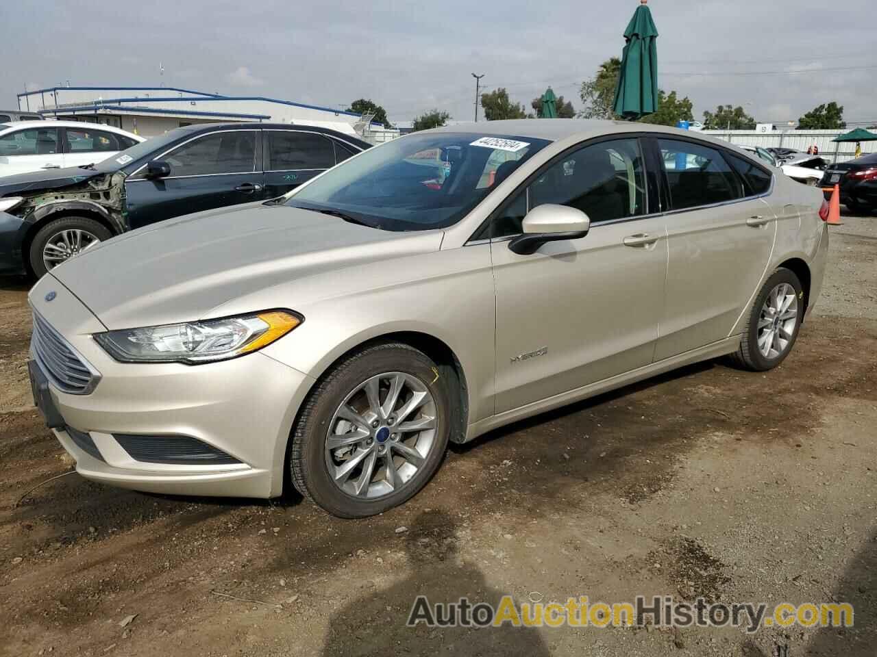 FORD FUSION SE HYBRID, 3FA6P0LUXHR314020