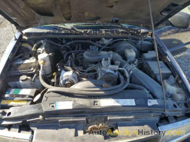 CHEVROLET S10 S10, 1GCCS19W6Y8117387