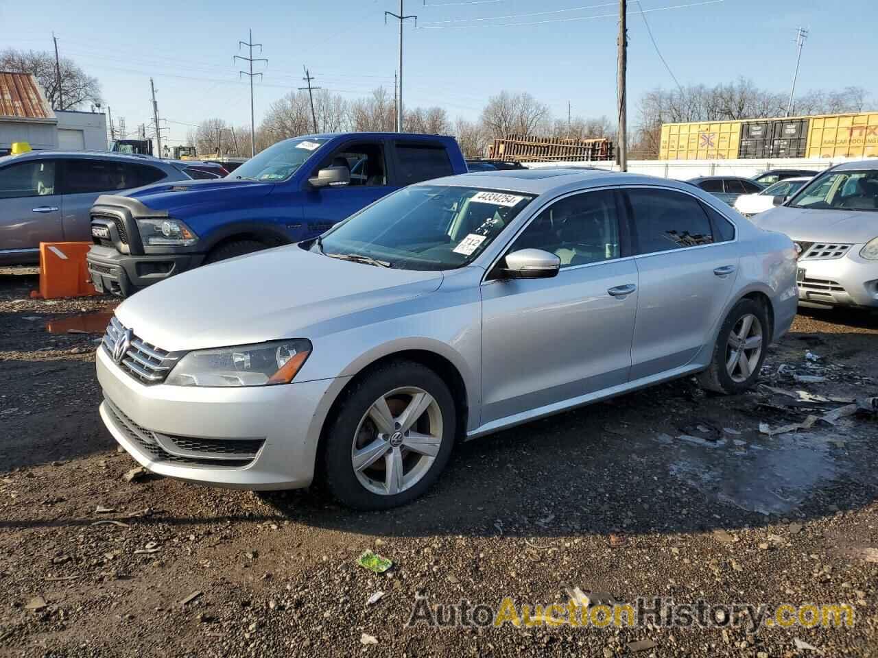 VOLKSWAGEN PASSAT SE, 1VWBN7A30DC085435