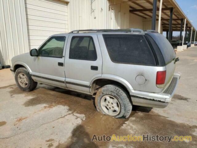 CHEVROLET BLAZER, 1GNDT13W0V2138199