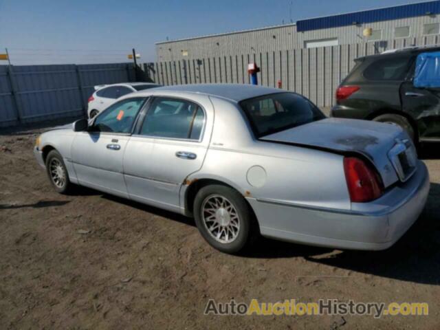 LINCOLN TOWNCAR SIGNATURE, 1LNHM82W61Y734664