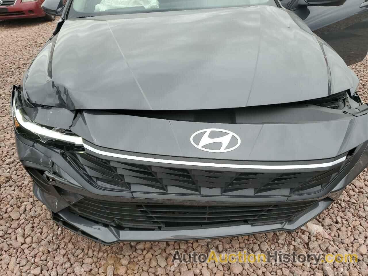 HYUNDAI ELANTRA SEL, KMHLM4DG0RU670259