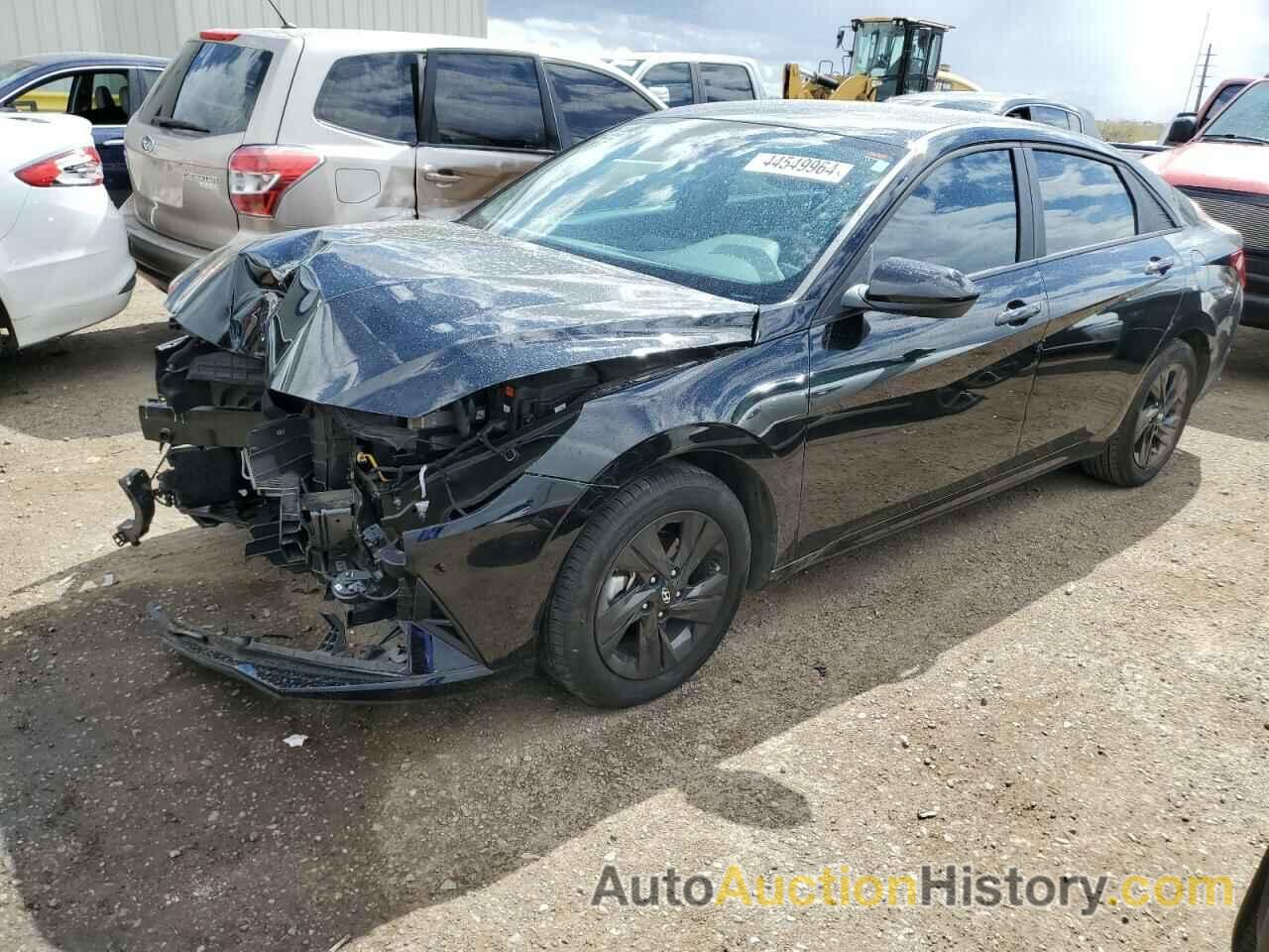 HYUNDAI ELANTRA SEL, KMHLM4AG2PU408924