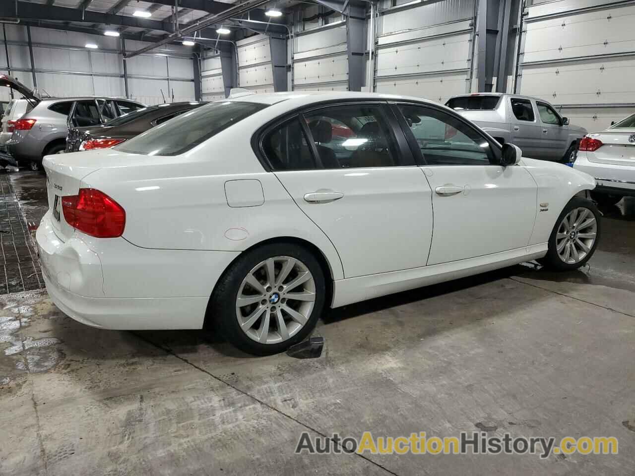 BMW 3 SERIES XI, WBAPK7C56BA973614