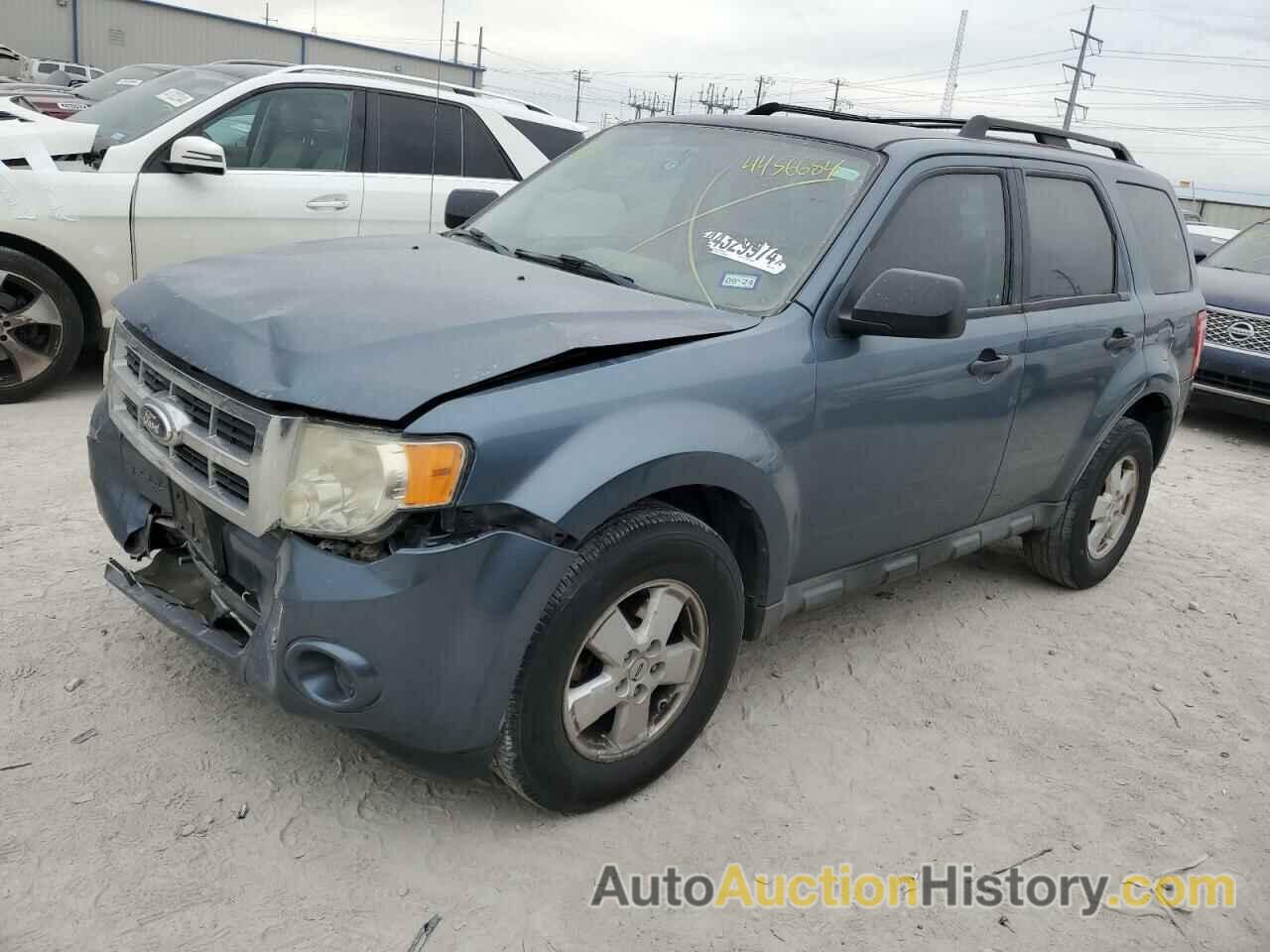 FORD ESCAPE XLS, 1FMCU0C75BKA32925