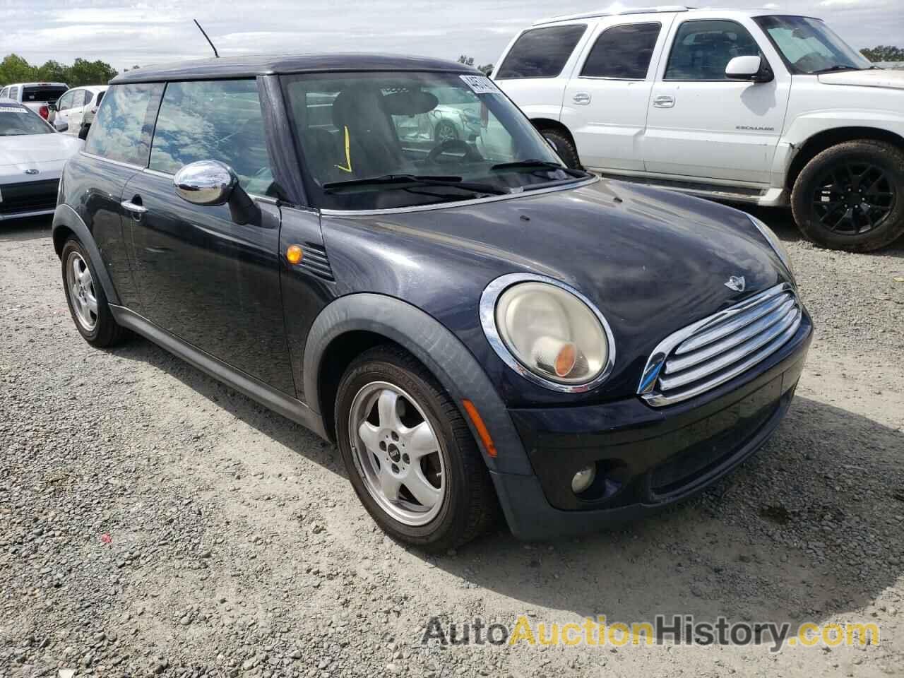 2008 MINI COOPER, WMWMF33518TT60393