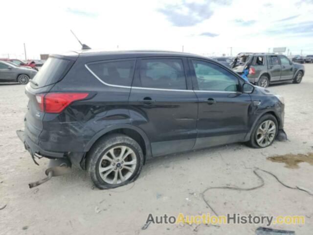 FORD ESCAPE SE, 1FMCU0GD8KUA79239