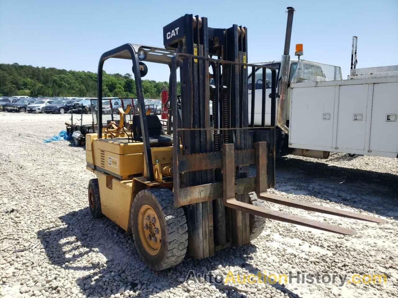 1992 CATERPILLAR FORKLIFT, 3EC02334