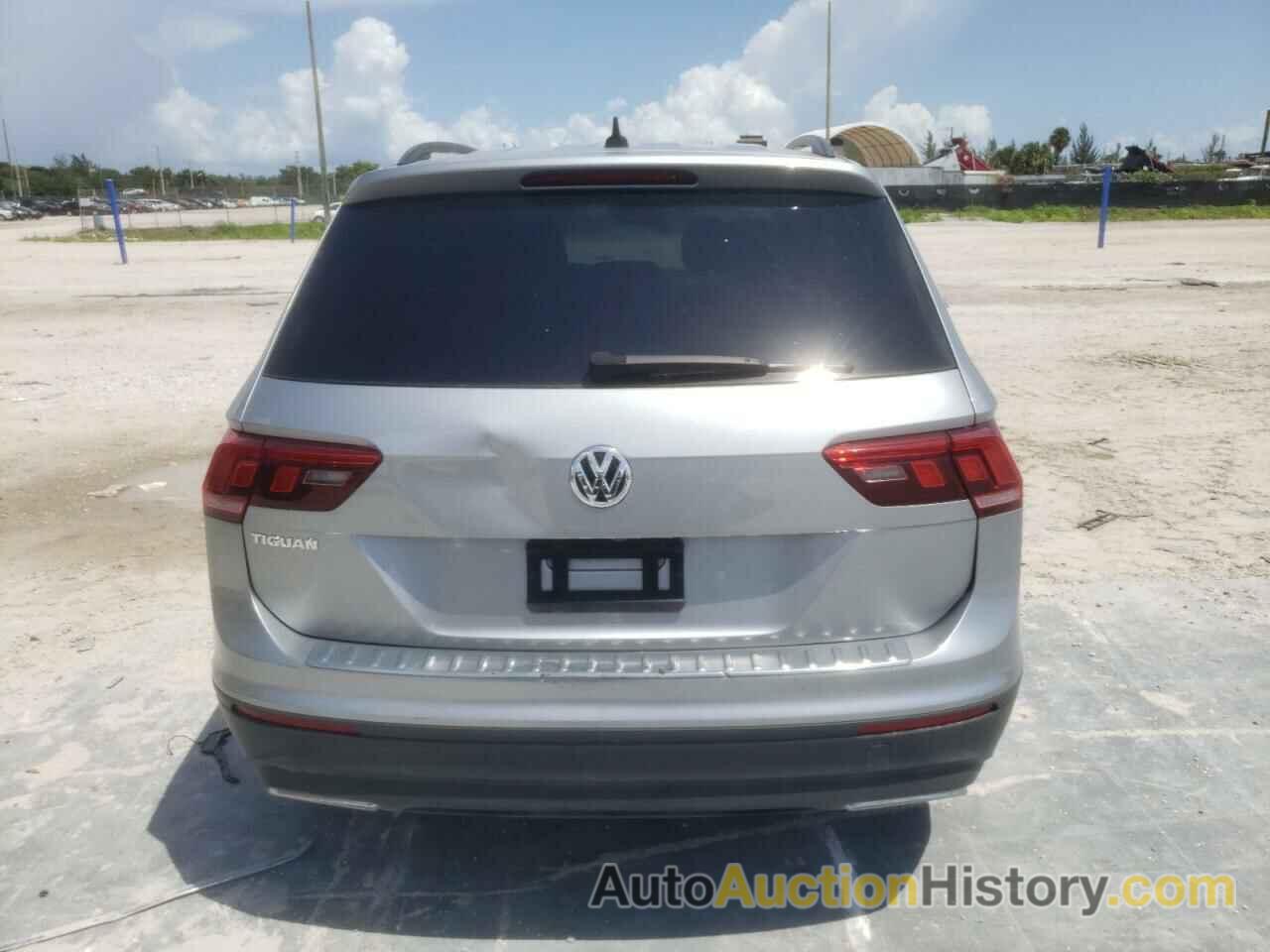 VOLKSWAGEN TIGUAN S, 3VV1B7AX8LM109327