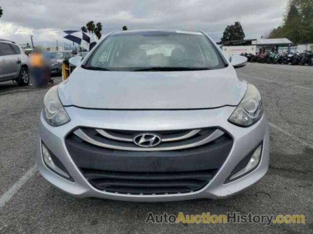 HYUNDAI ELANTRA, KMHD35LE6DU017375