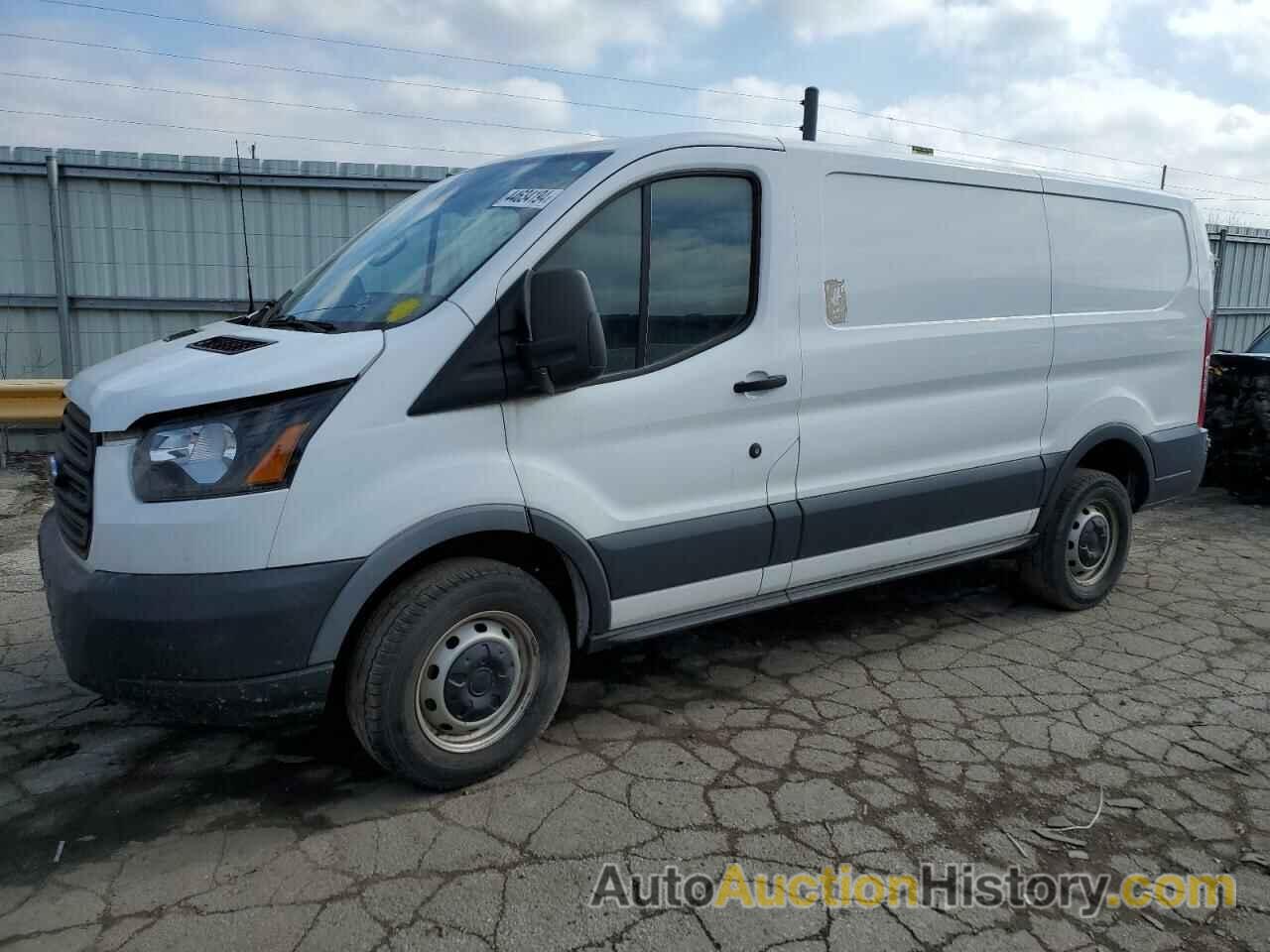 FORD TRANSIT T-250, 1FTYR1ZM4JKA15322