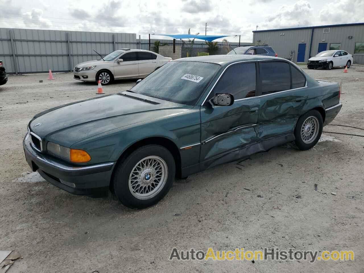 BMW 7 SERIES I AUTOMATIC, WBAGF8324WDL57026