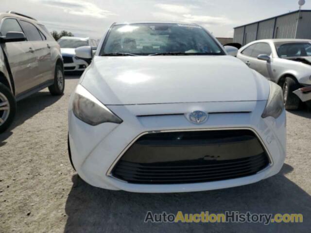 TOYOTA YARIS, 3MYDLBYV8JY332183