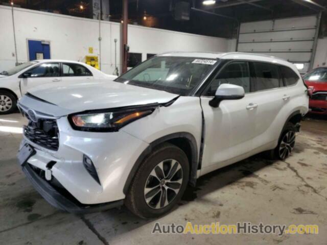 TOYOTA HIGHLANDER XLE, 5TDGZRBHXNS242651