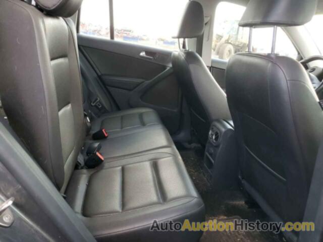 VOLKSWAGEN TIGUAN S, WVGBV7AX0GW594557