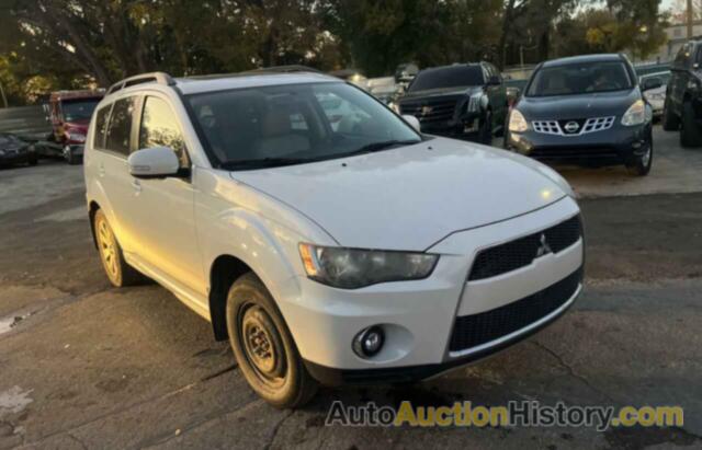 MITSUBISHI OUTLANDER SE, JA4AS3AW3BU018520