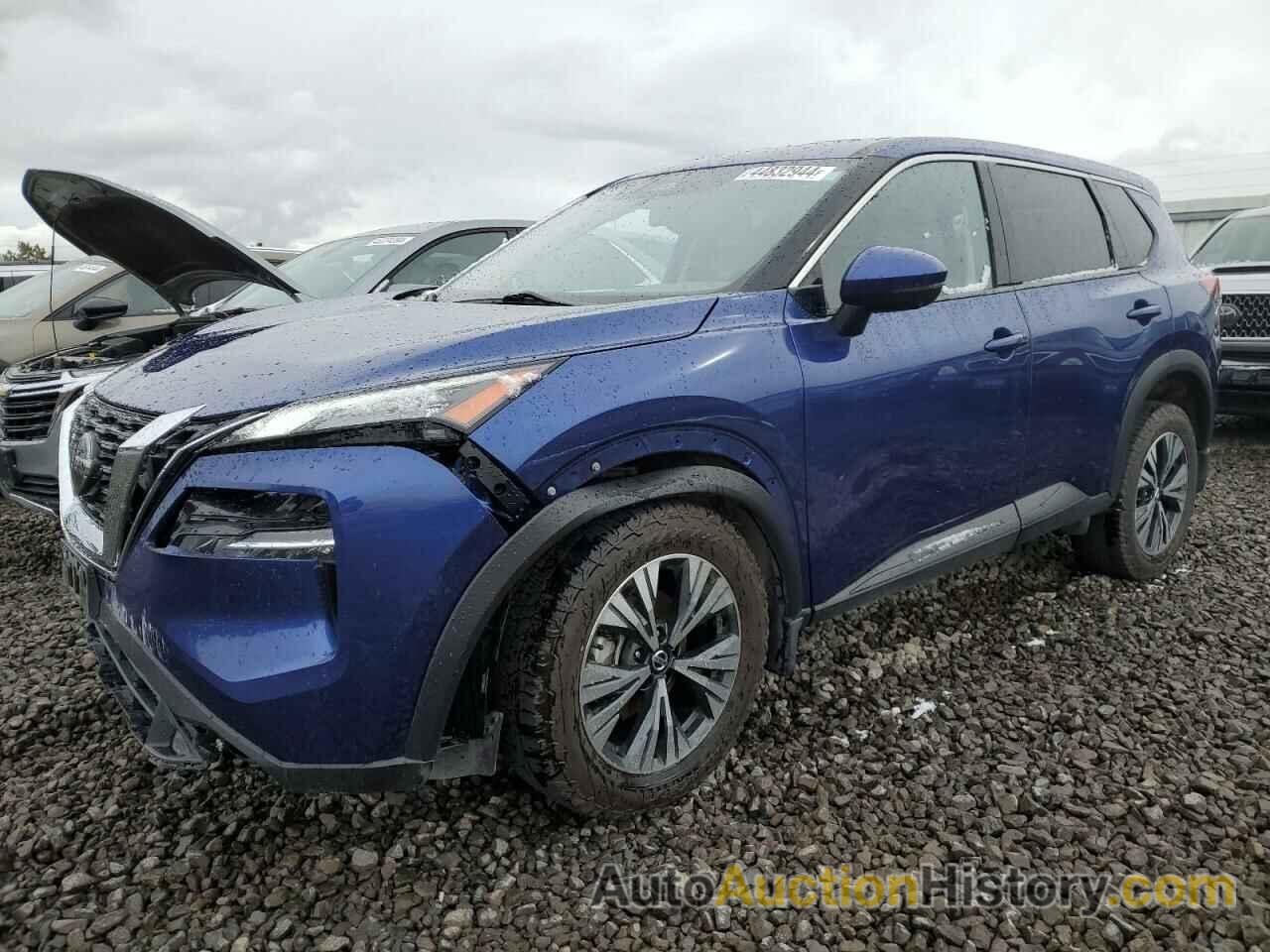 NISSAN ROGUE SV, JN8AT3BB0MW210391