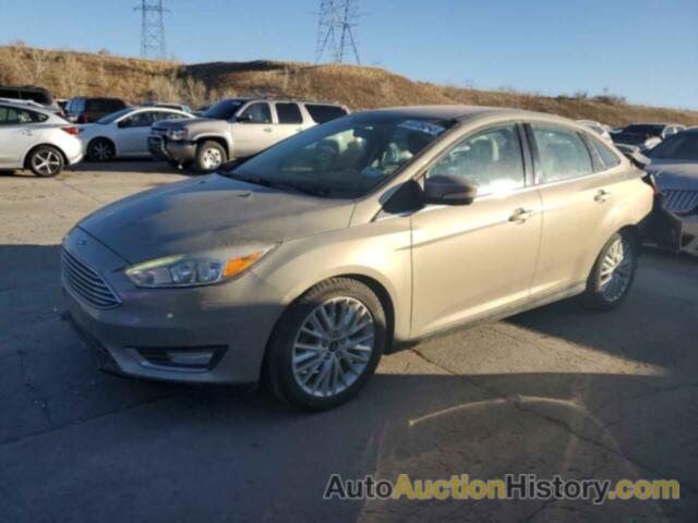 FORD FOCUS TITANIUM, 1FADP3J23FL248352