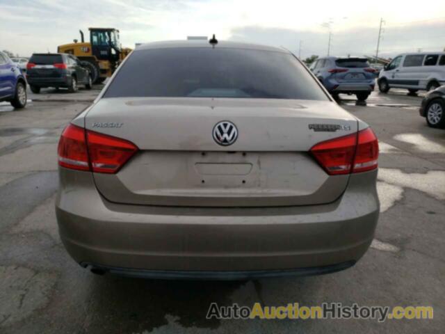 VOLKSWAGEN PASSAT S, 1VWAT7A31FC024874