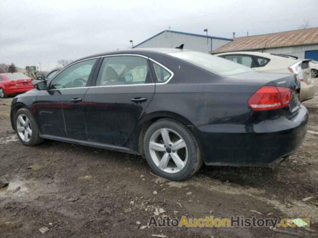 VOLKSWAGEN PASSAT S, 1VWAT7A33FC095722