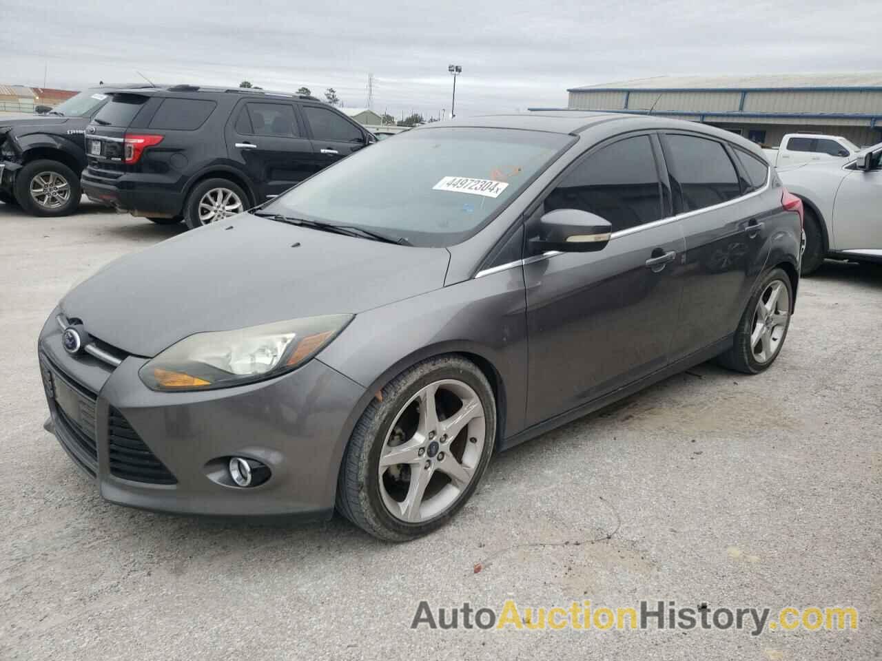 FORD FOCUS TITANIUM, 1FADP3N27EL281217