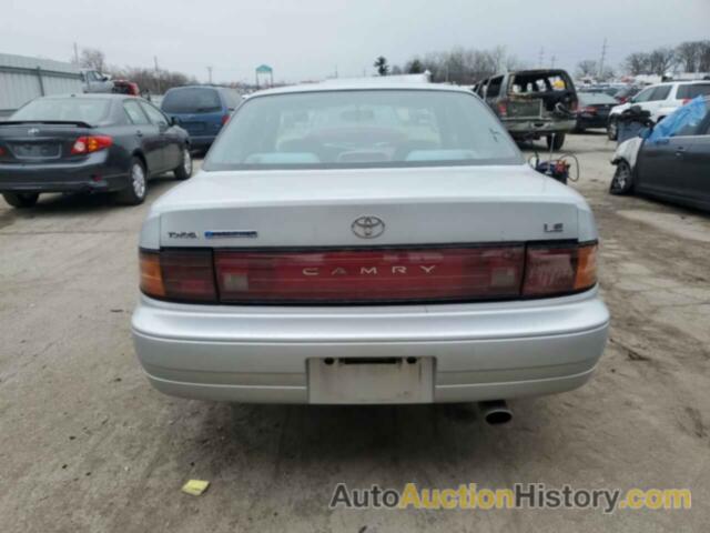 TOYOTA CAMRY LE, 4T1SK12E9NU027713