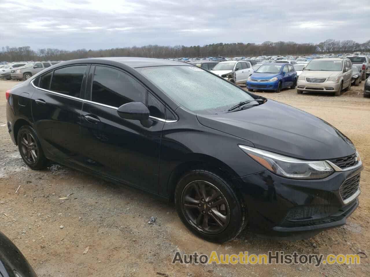 CHEVROLET CRUZE LT, 1G1BE5SM3J7217471