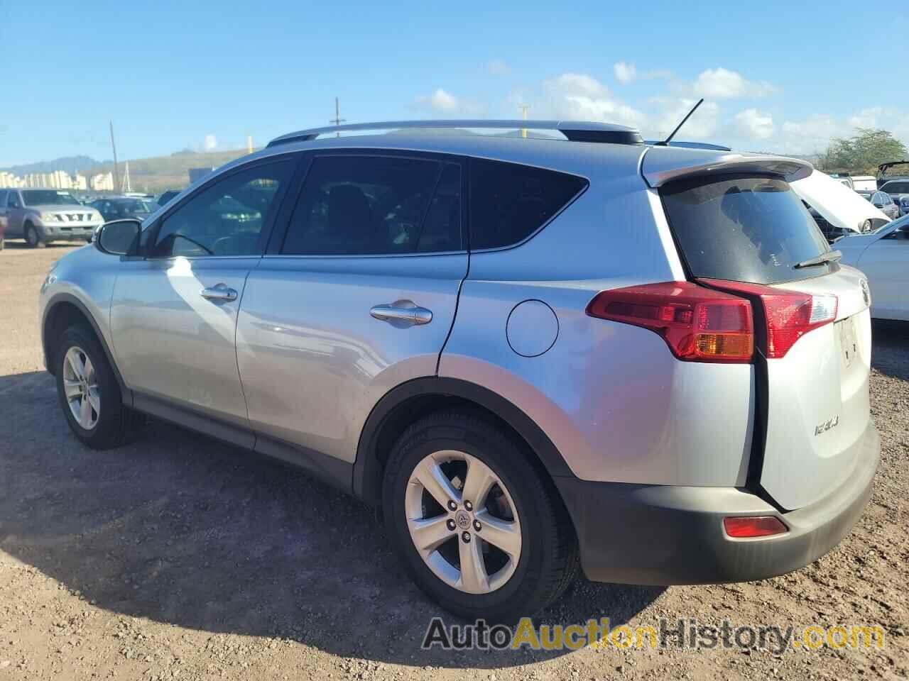 TOYOTA RAV4 XLE, JTMWFREV9D5008110