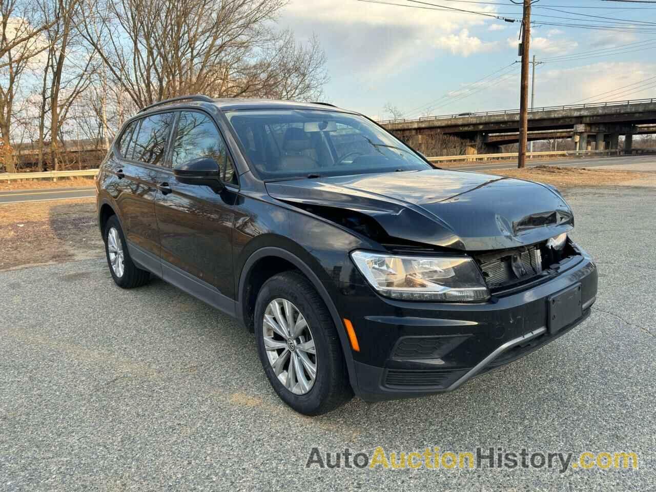 VOLKSWAGEN TIGUAN S, 3VV0B7AX5LM089209