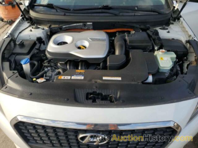 HYUNDAI SONATA HYBRID, KMHE24L17GA039065