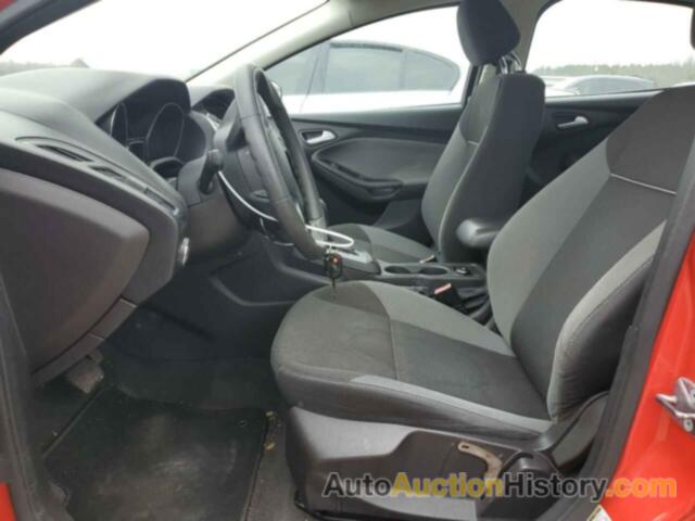 FORD FOCUS SE, 1FAHP3F25CL369826