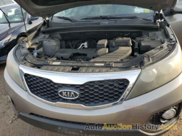 KIA SORENTO BASE, 5XYKT4A1XBG037326