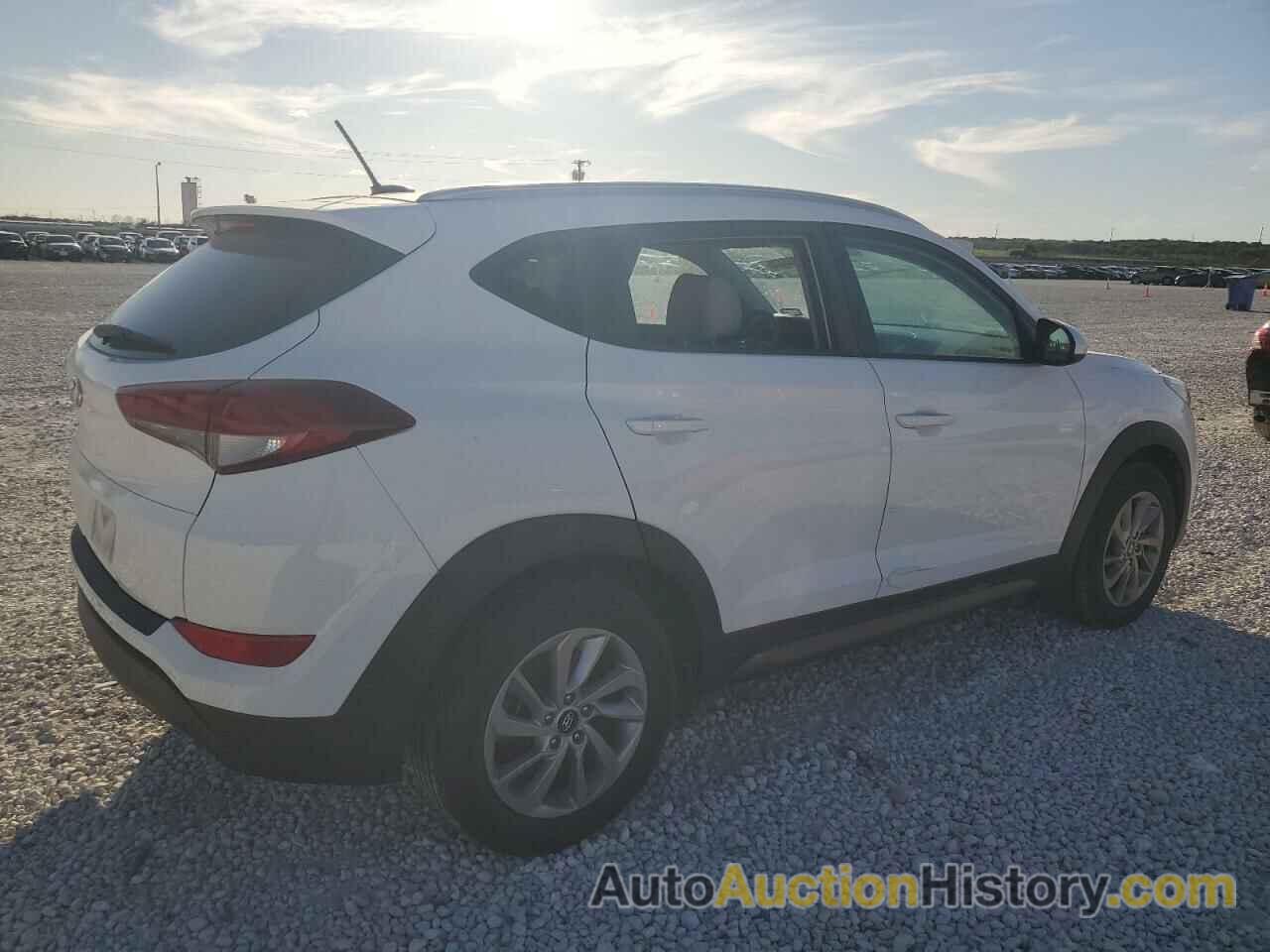 HYUNDAI TUCSON LIMITED, KM8J33A43GU106908