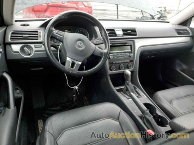 VOLKSWAGEN PASSAT S, 1VWAS7A30EC057995