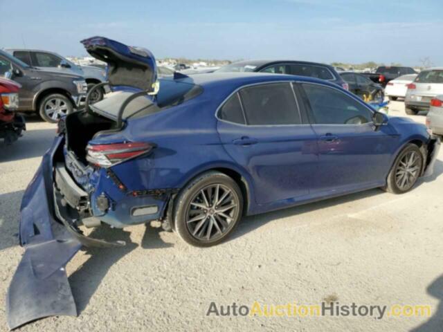 TOYOTA CAMRY XLE, 4T1F11AK4RU221826