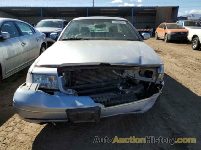 FORD CROWN VIC LX, 2FAFP74W33X130430