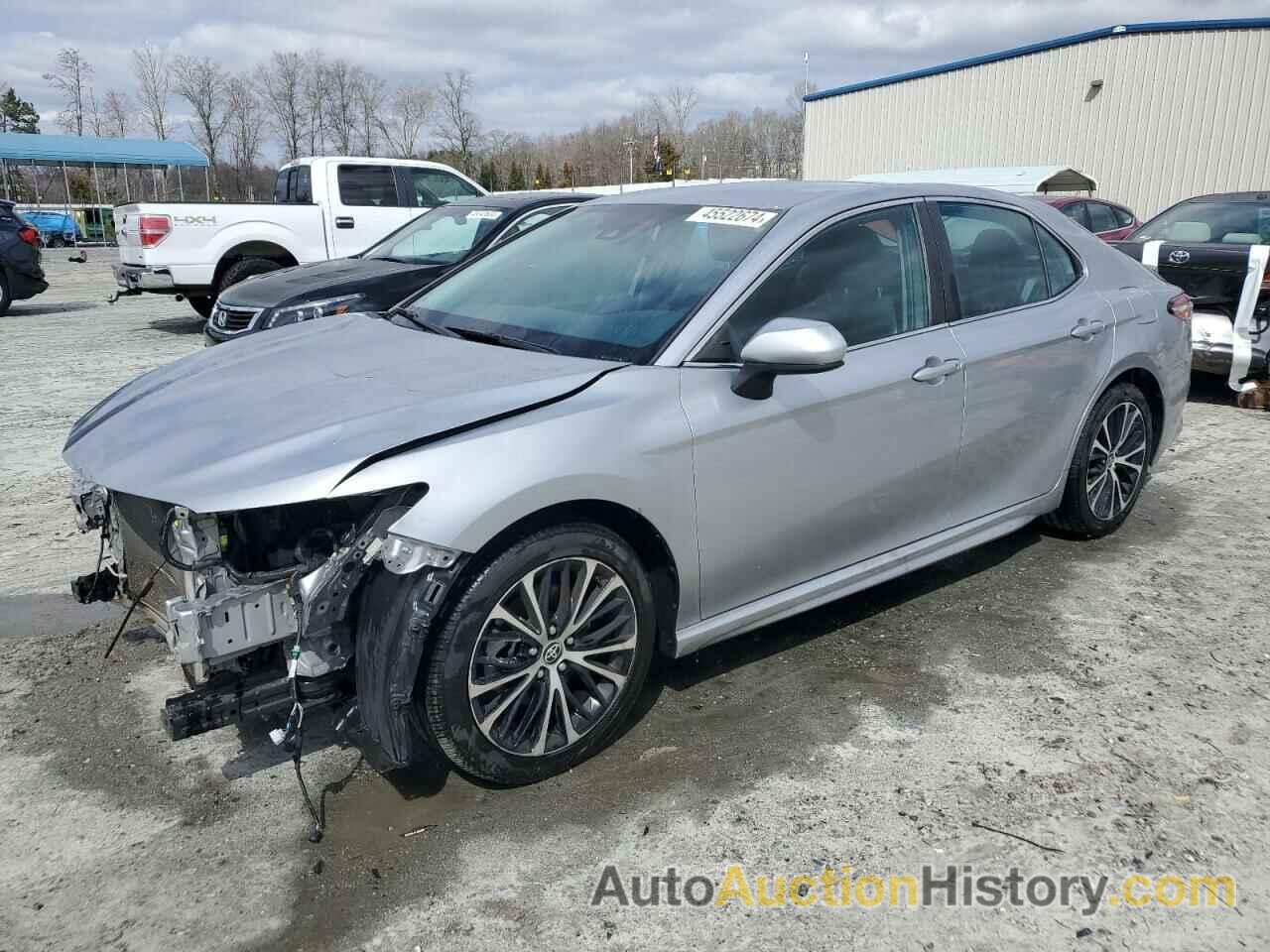 TOYOTA CAMRY SE, 4T1G11AK4LU945737