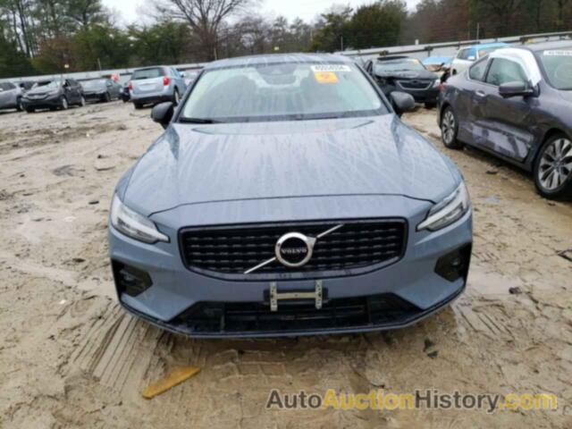 VOLVO S60 B5 MOM B5 MOMENTUM, 7JRL12TZ3NG162902