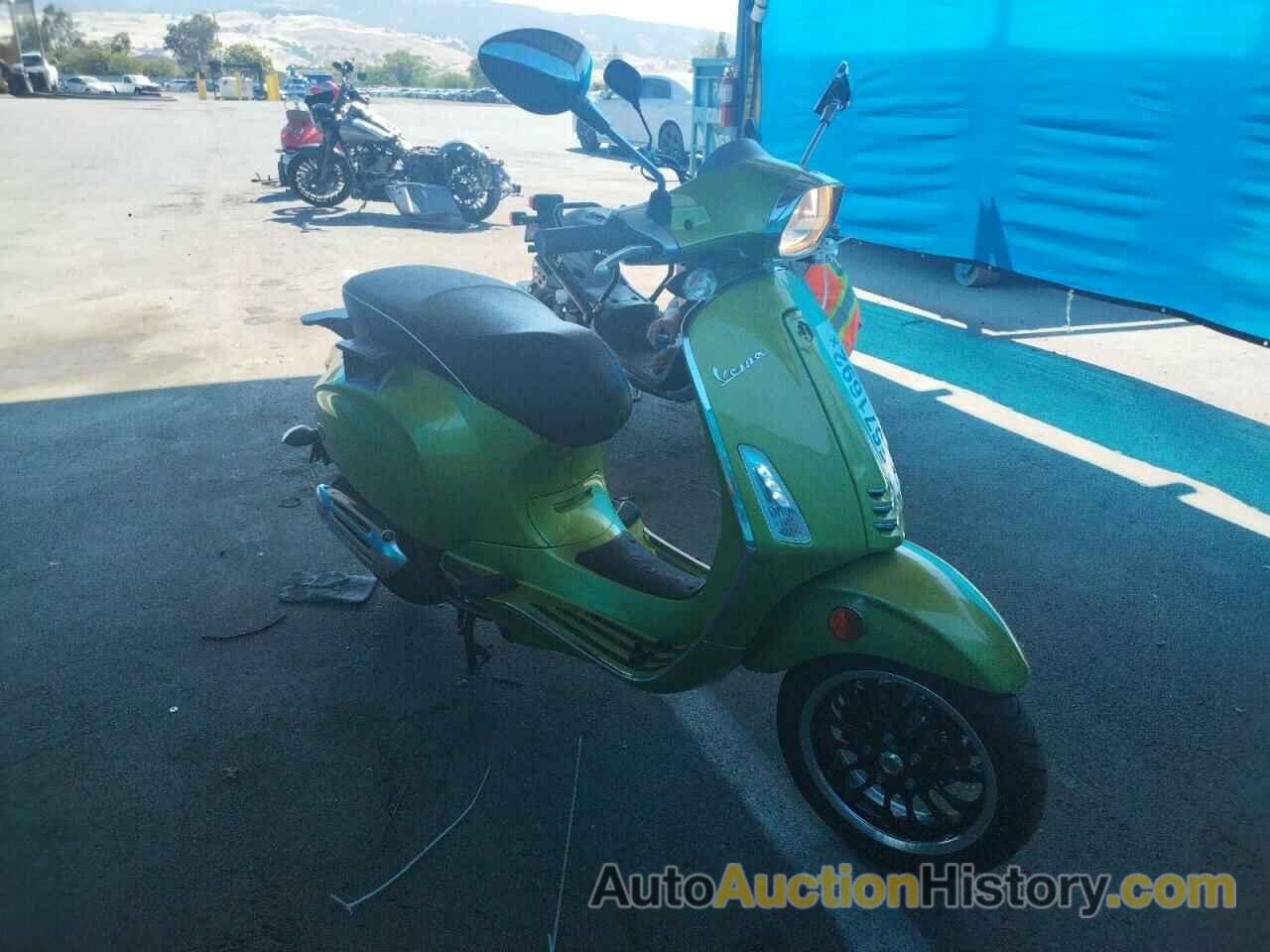 2018 VESPA SCOOTER 150 3V, ZAPM818GXJ5800356