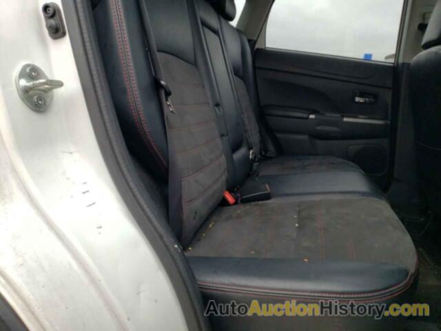 MITSUBISHI OUTLANDER ES, JA4AP3AW8JZ007855