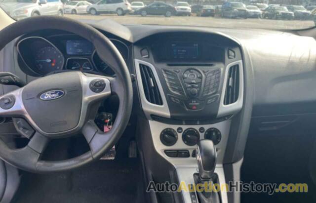 FORD FOCUS SE, 1FADP3K27EL305987