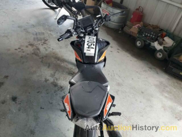 KTM MOTORCYCLE DUKE, MD2JPJ407NC259410