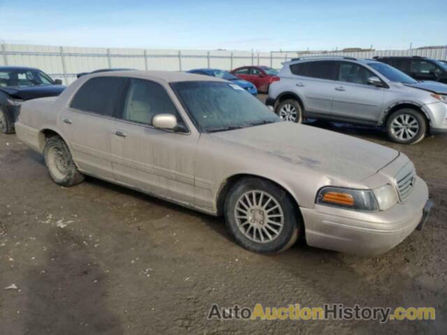 FORD CROWN VIC, 2FAFP73W8WX102368