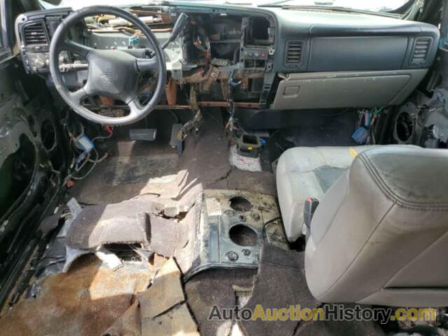 CHEVROLET SUBURBAN C1500, 3GNEC16T61G224429