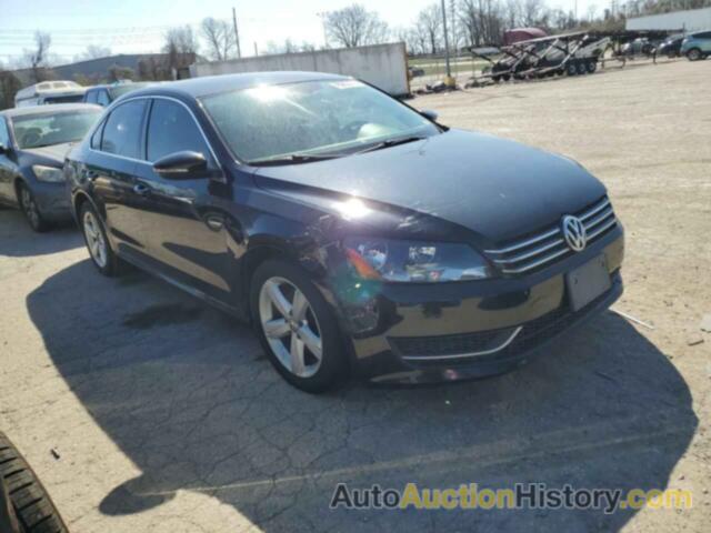 VOLKSWAGEN PASSAT SE, 1VWBH7A35CC018173