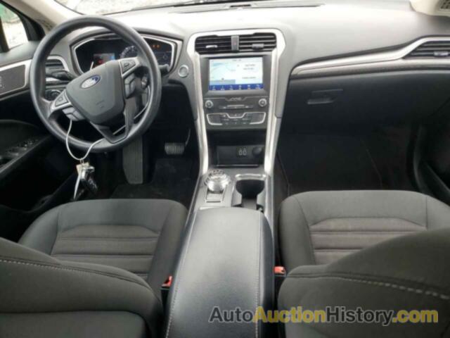 FORD FUSION SE, 3FA6P0HD5KR151194