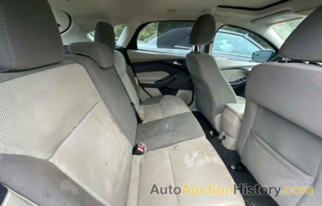 FORD FOCUS SE, 1FADP3K27EL158473