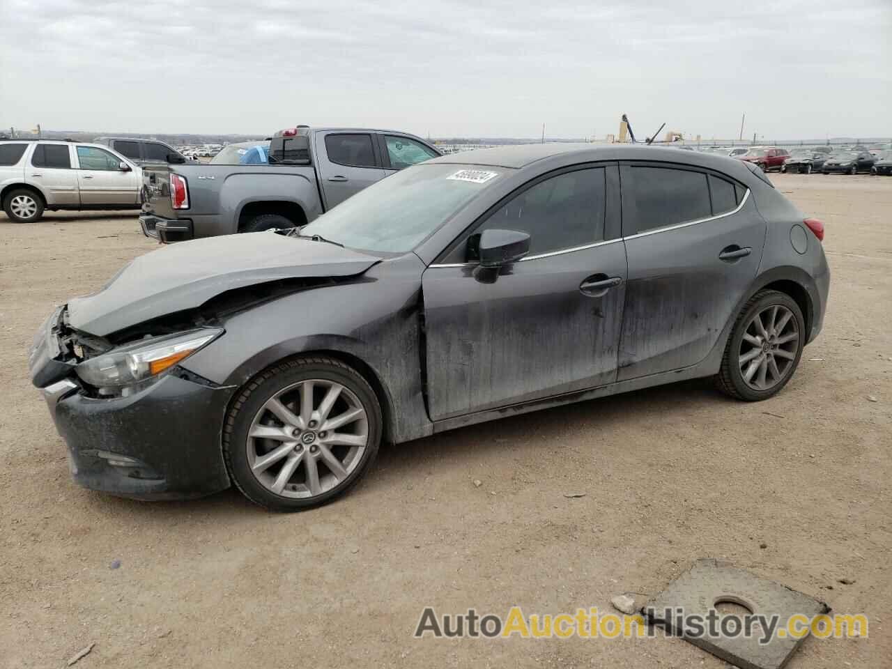 MAZDA 3 TOURING, 3MZBN1L7XHM152785